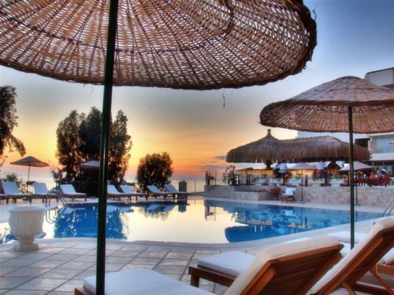 Hotel Carina Кушадасы Экстерьер фото