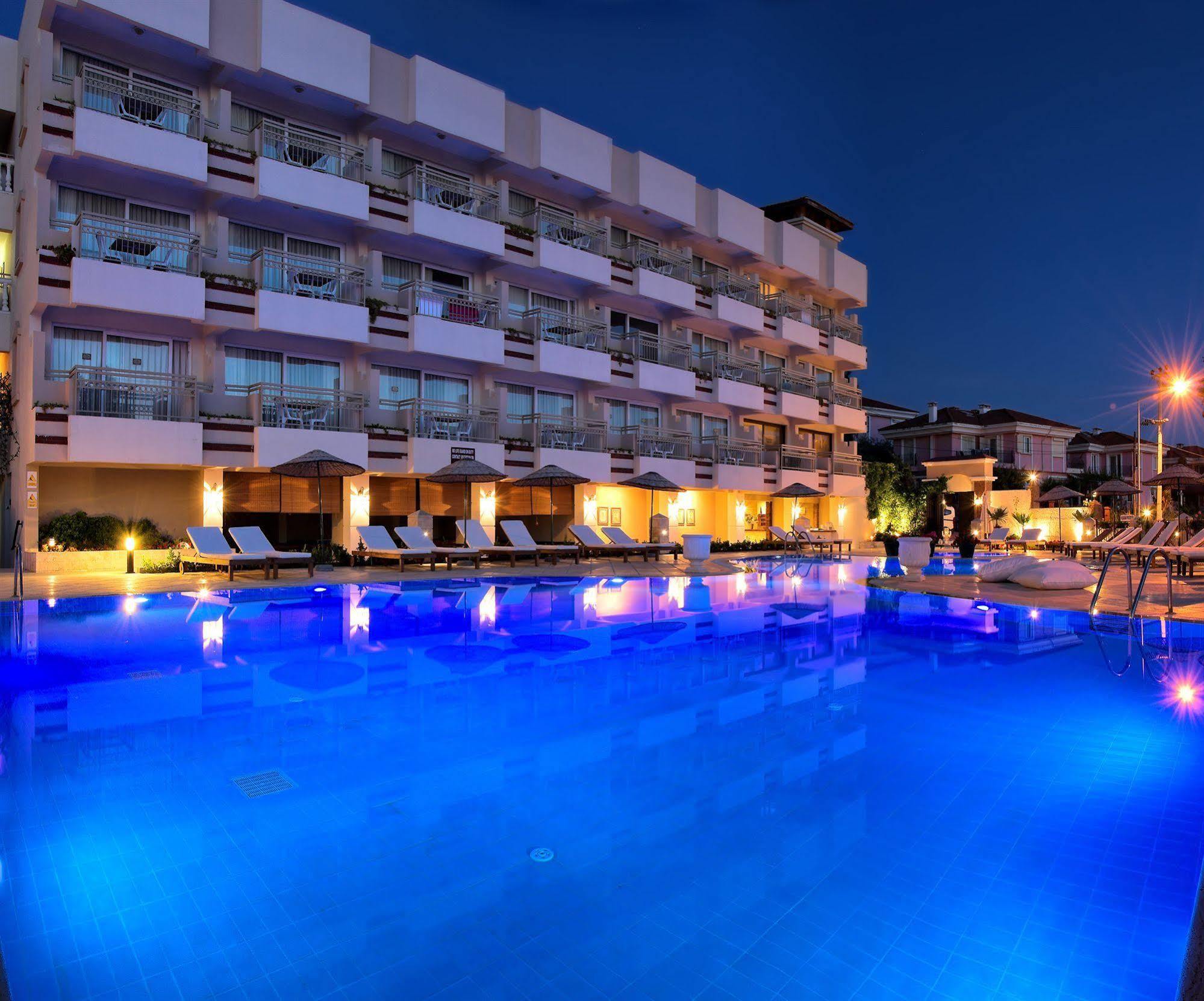 Hotel Carina Кушадасы Экстерьер фото