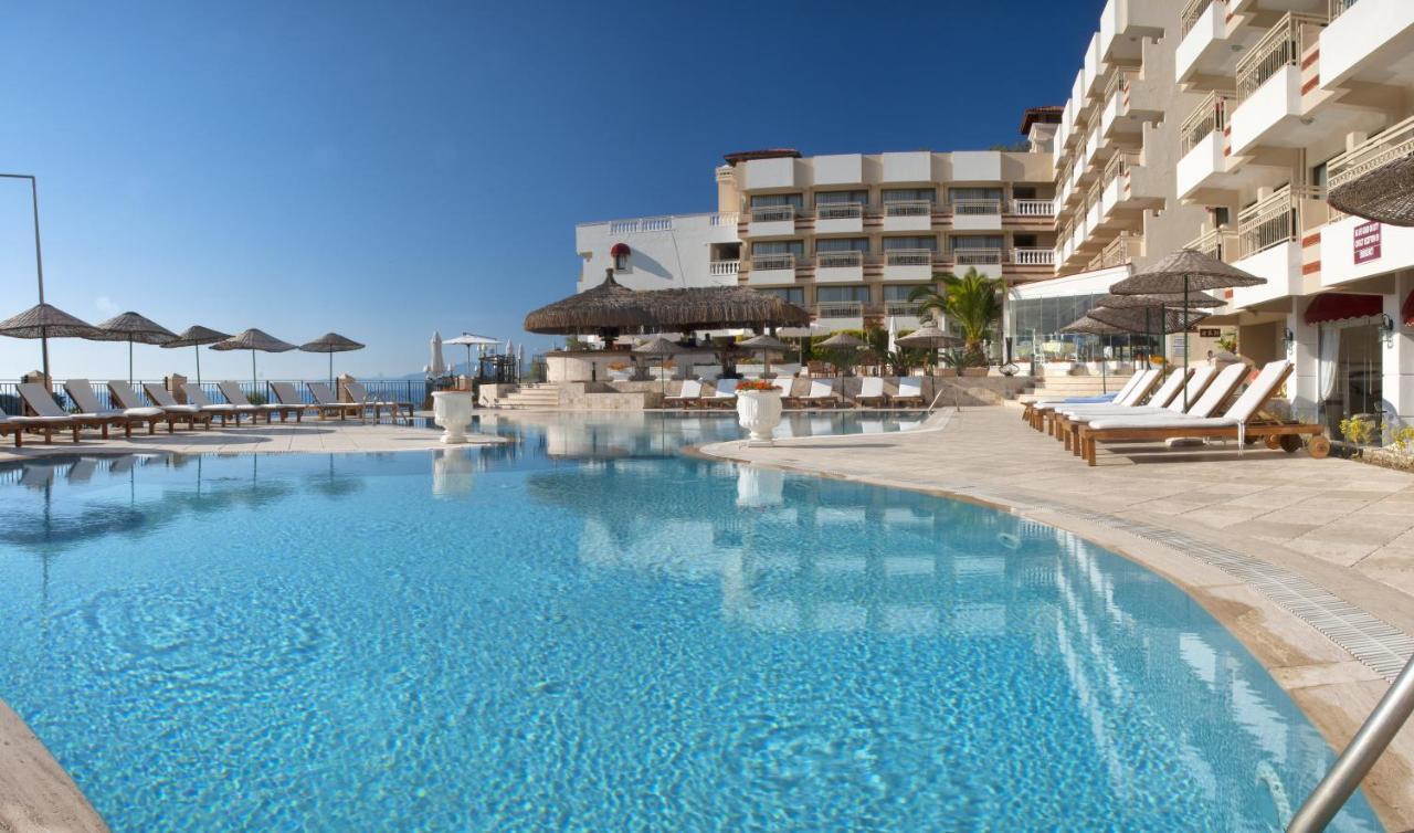 Hotel Carina Кушадасы Экстерьер фото